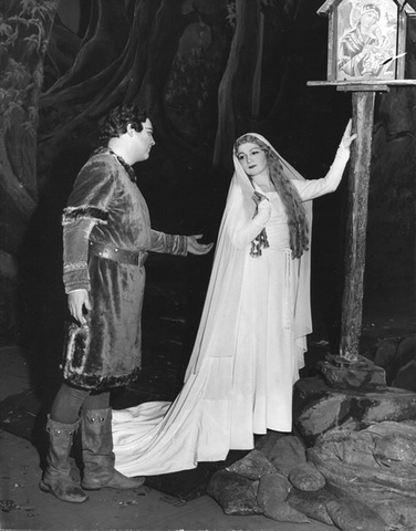 Tannhäuser, Richard Wagner. San Francisco Opera, 1941. Photographer: Lawrence B. Morton/San Francisco Opera.