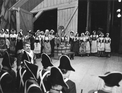 La Fille du Régiment, Gaetano Donizetti. San Francisco Opera, 1942. Photographer: Lawrence B. Morton/San Francisco Opera.