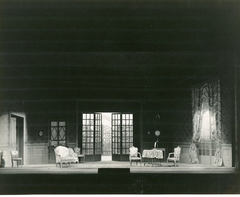 La Traviata, Giuseppe Verdi. San Francisco Opera, 1943. Photographer: Lawrence B. Morton/San Francisco Opera.