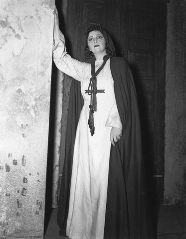 La Forza del Destino, Giuseppe Verdi. San Francisco Opera, 1943. Photographer: R. Strohmeyer/San Francisco Opera.