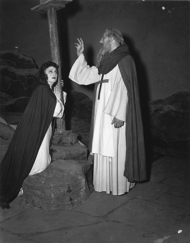 La Forza del Destino, Giuseppe Verdi. San Francisco Opera, 1943. Photographer: R. Strohmeyer/San Francisco Opera.