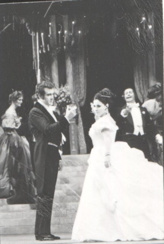 La Traviata, Giuseppe Verdi. San Francisco Opera, 1969. Photographer: Cecil Thompson/San Francisco Opera.