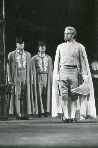 Fidelio, Ludwig van Beethoven. San Francisco Opera, 1969. Photographer: Cecil Thompson/San Francisco Opera.