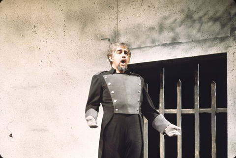 Fidelio, Ludwig van Beethoven. San Francisco Opera, 1969. Photographer: Unknown/San Francisco Opera.