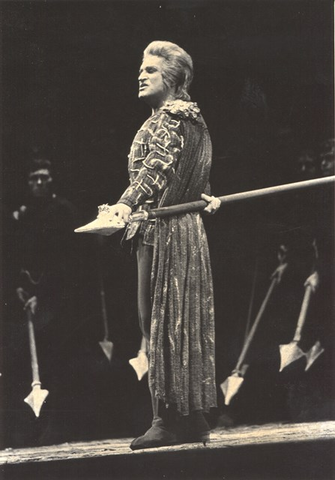 Götterdämmerung, Richard Wagner. San Francisco Opera, 1969. Photographer: Ken Howard/San Francisco Opera.