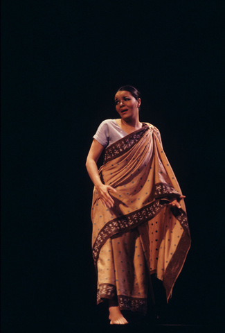 Lorna Myers (Savitri), Savitri, Gustav Holst. San Francisco Opera/SPOT, 1977. Photographer: Ron Scherl/San Francisco Opera.