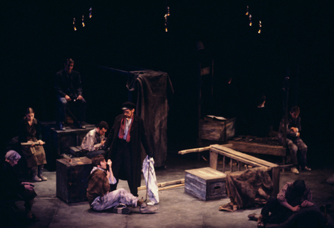 Neil Rosenshein (Pierrot), William Dansby (Death), Ensemble, Der Kaiser von Atlantis, Viktor Ullman. San Francisco Opera/SPOT, 1977. Photographer: Ron Scherl/San Francisco Opera.