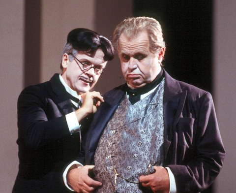 Philip Ens (Don Basilio), Paul Plishka (Doctor Bartolo), Il Barbiere di Siviglia, Gioachino Rossini. San Francisco Opera, 2003-04. Photographer: Ken Friedman/San Francisco Opera.