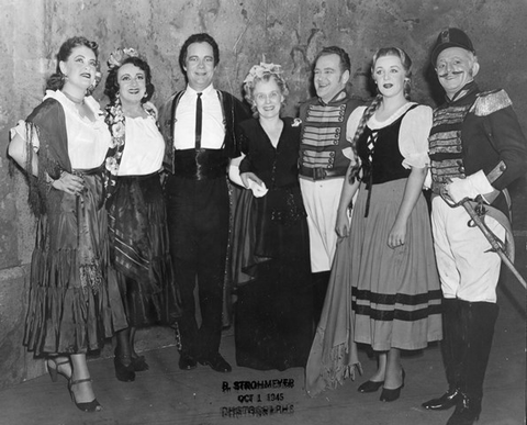 Carmen, Georges Bizet. San Francisco Opera, 1945. Photographer: R. Strohmeyer/San Francisco Opera.