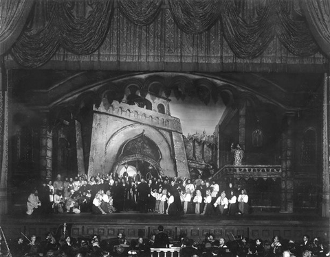 Boris Godunov, Modest Mussorgsky. San Francisco Opera, 1945. Photographer: R. Strohmeyer/San Francisco Opera.