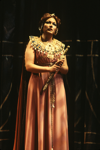 Carol Vaness (Cleopatra), Giulio Cesare, George Frideric Handel. San Francisco Opera/SPOT, 1978. Photographer: Ron Scherl/San Francisco Opera.